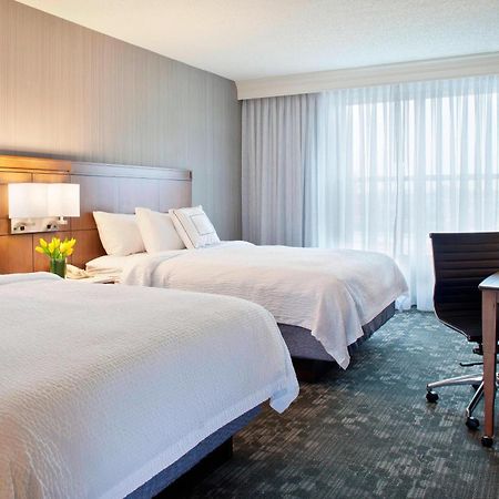 Courtyard By Marriott Pueblo Hotel Exterior foto